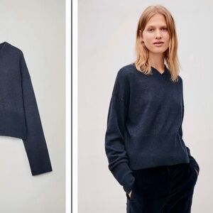 COS Wool Alpaca Blend V Neck Sweater Navy Size L